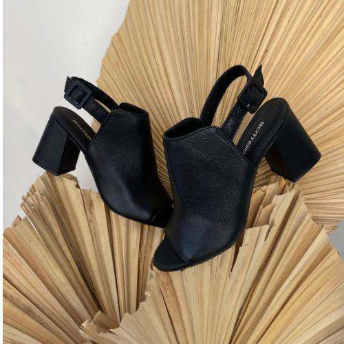 Sandália Anco But 372003 Preta em Couro com Salto Bloco - Preto