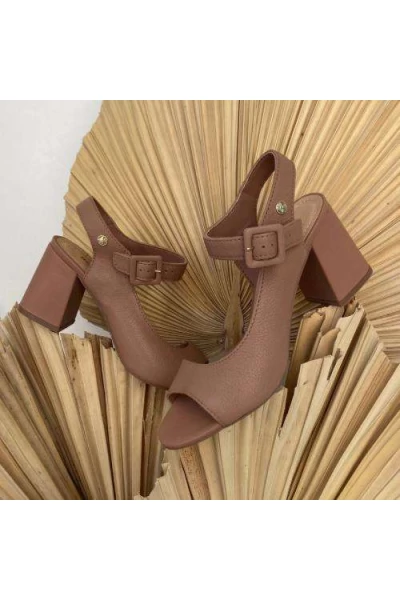 Sandália Bottero 372008 Nude em Couro com Salto Bloco e Lateral Fechada - Nude