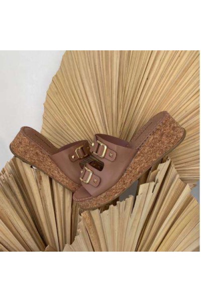 Sandália Bottero 373923 Nude em Couro com Salto Anabela de Rolha e Duas Fivelas - Nude