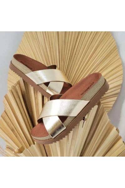 Sandália Moleca 5500.215 Dourada - Dourado