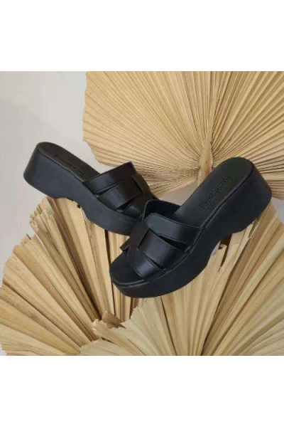 Tamanco Moleca 5503.119 Preto com Salto Plataforma - Preto